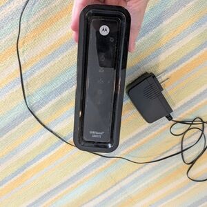 Motorola SURFboard SB6121 Modem